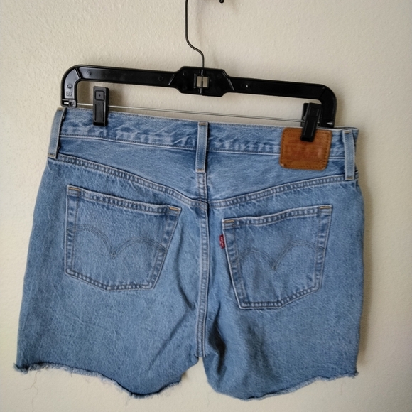 Levi's Women's Cut Off Shorts Denim Size 29 Long Shorts Rigid 501 Denim - Picture 3 of 10